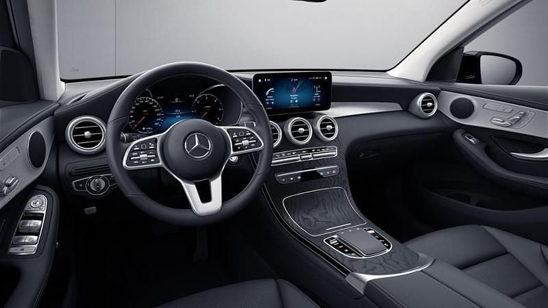 Gebraucht Mercedes GLC400d Business 330 PS (242 kW) 2022 Unilack schwarz SUV