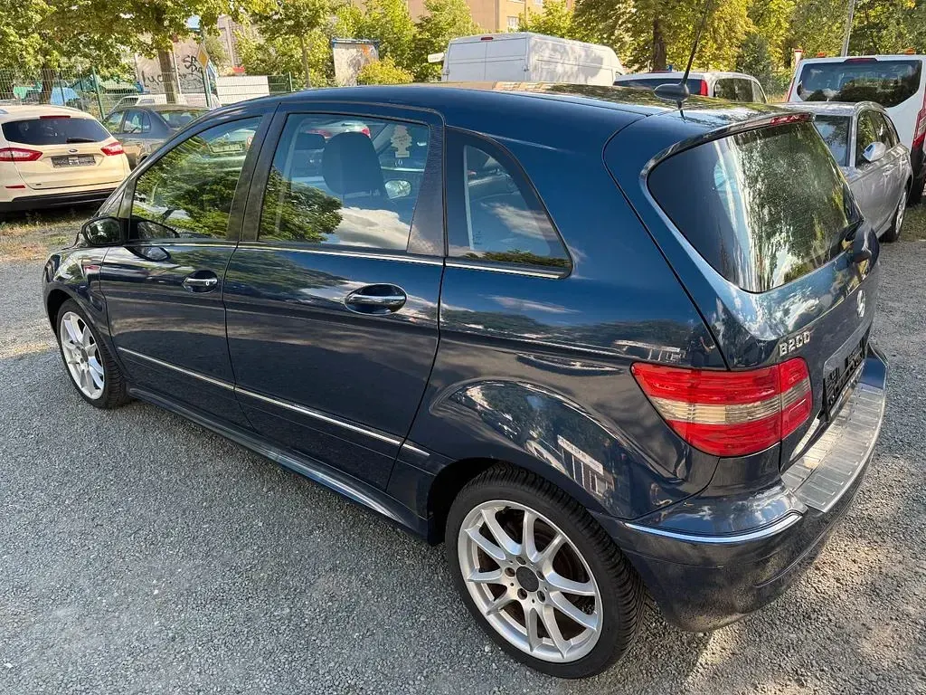 Gebraucht Mercedes B200 136 PS (100 kW) 2007 Blau Van / Kleinbus