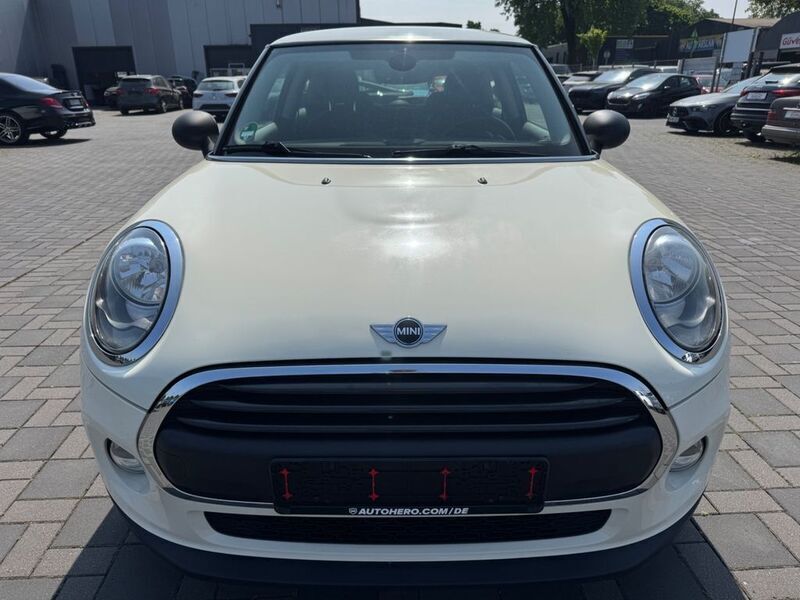Weiß Gebraucht 2015 Mini ONE Kleinwagen | 7.590 € (Guter Preis) - Bild 1/4