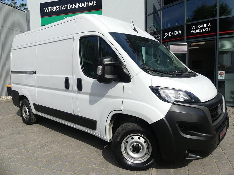 Weiss Gebraucht 2023 Fiat Ducato Van | 23.700 € (Superpreis) - Bild 1/4