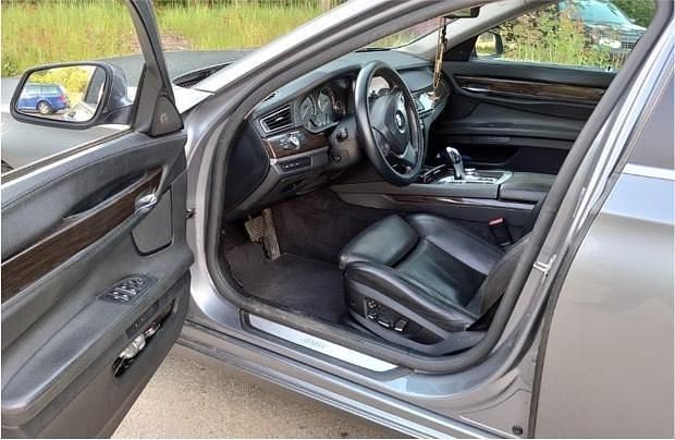 Gebraucht BMW 730 245 PS (180 kW) 2009 Grau Limousine