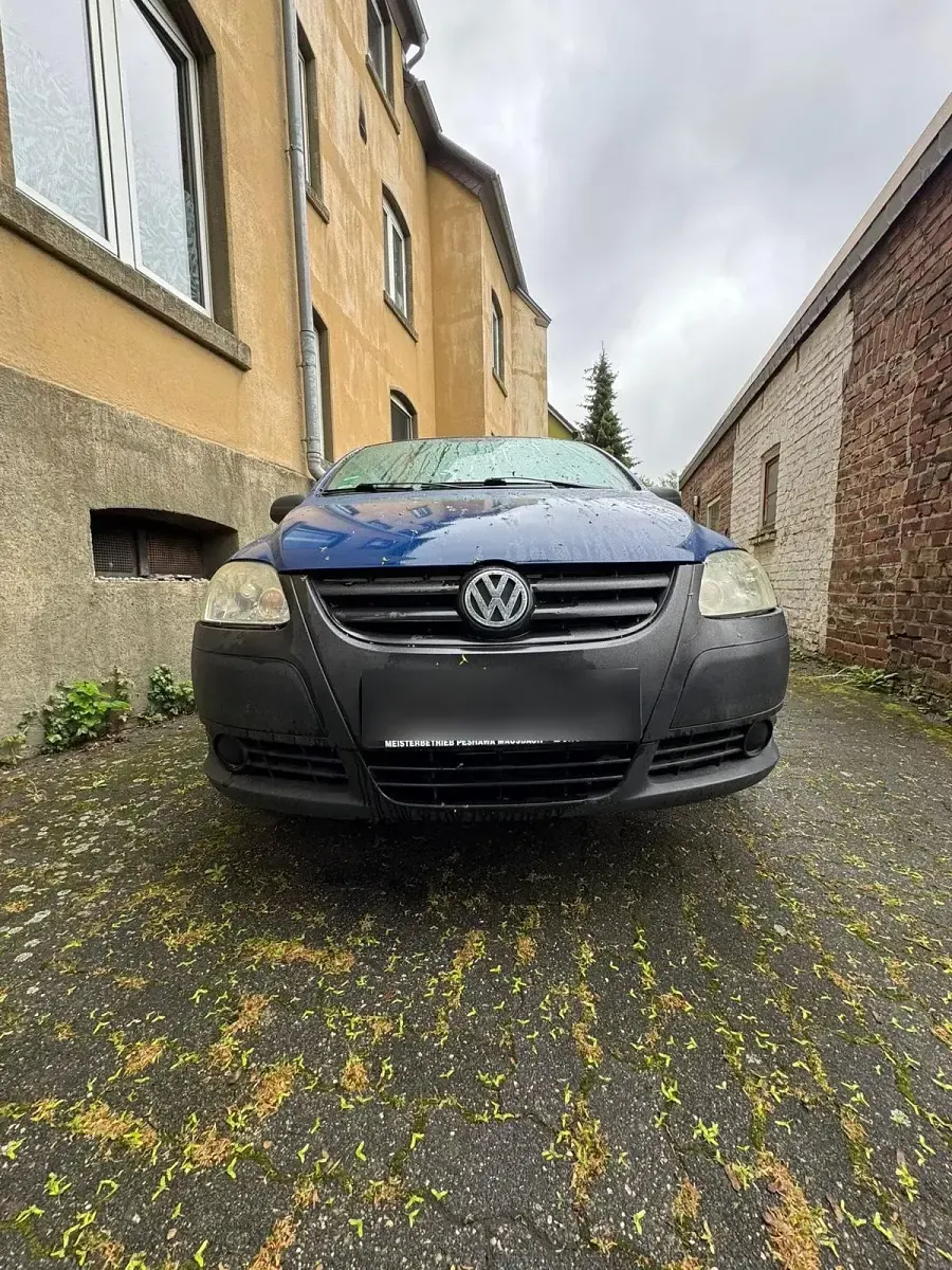 Używany VW Fox 54 KM (39 kW) 2006 Niebieski Hatchback