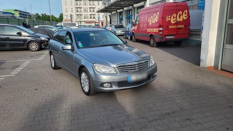 Grau Gebraucht 2009 Mercedes C220 Elegance Kombi | 8.000 € (Teuer) - Bild 1/4