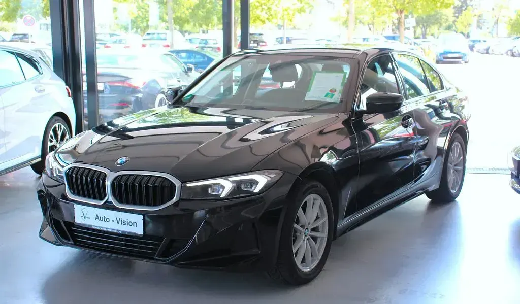 Gebraucht BMW 318 156 PS (114 kW) 2024 Schwarz Limousine