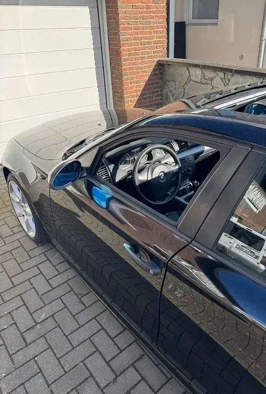 Second-hand BMW 116 122 CP (89 kW) 2006 Negru Hatchback
