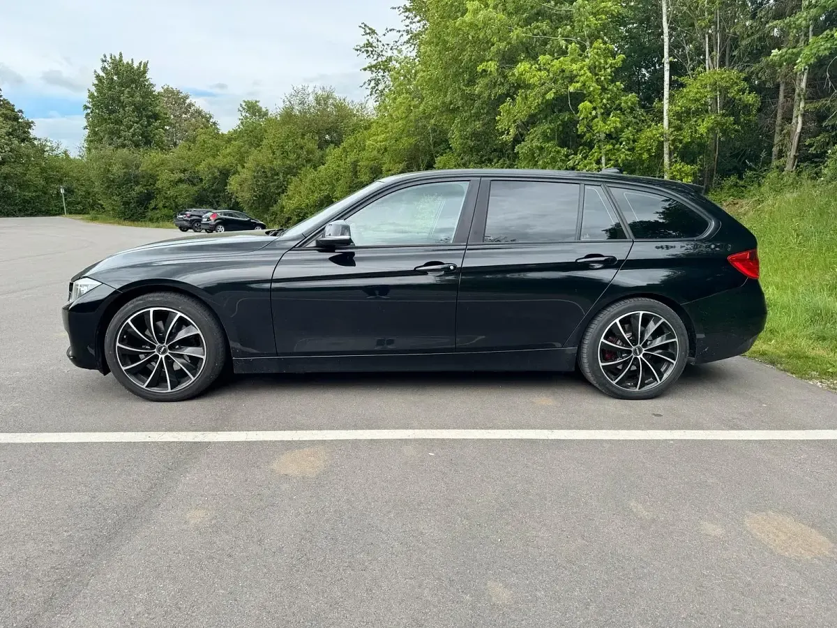Używany BMW 320 184 KM (135 kW) 2015 Czarny Kombi