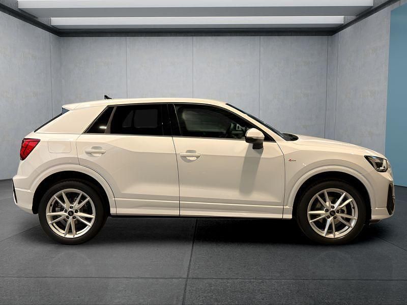 Neu Audi Q2 150 PS (110 kW) 2025 Weiß SUV