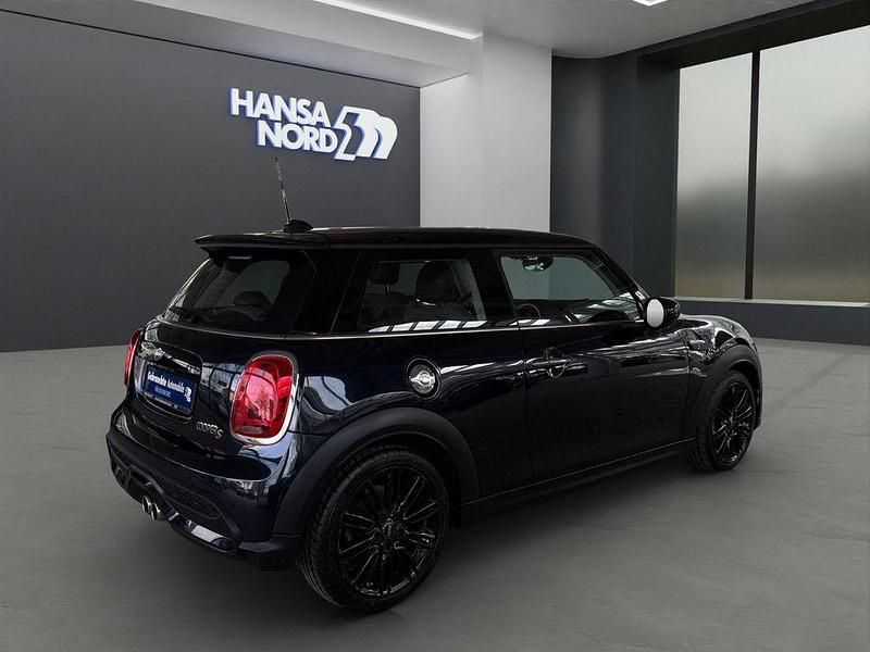 Gebraucht Mini Cooper S 178 PS (130 kW) 2022 Schwarz / enigmatic black (metallic) Kleinwagen