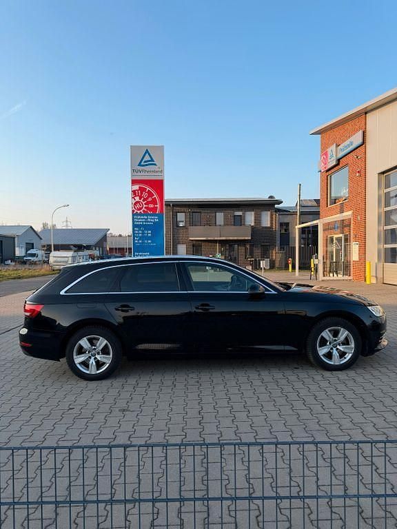 Gebraucht Audi A4 Sport 150 PS (110 kW) 2017 Schwarz Kombi