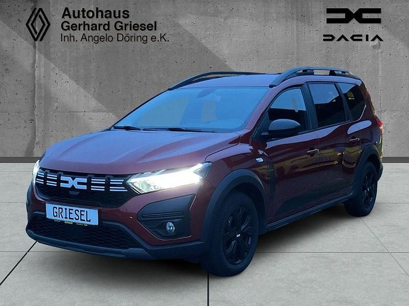 Terrakottabraun Gebraucht 2023 Dacia Jogger Extreme Van / Kleinbus | 22.990 € (Fairer Preis) - Bild 1/4