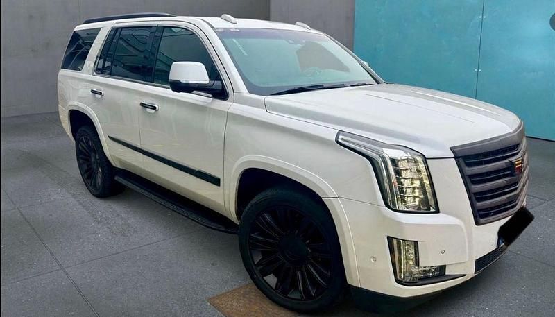 Gebraucht Cadillac Escalade 426 PS (313 kW) 2018 Weiß SUV