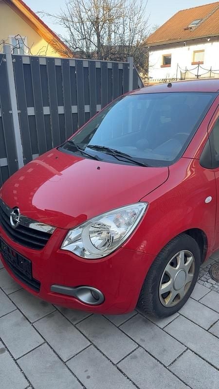 Gebraucht Opel Agila 86 PS (63 kW) 2010 Rot Kleinwagen