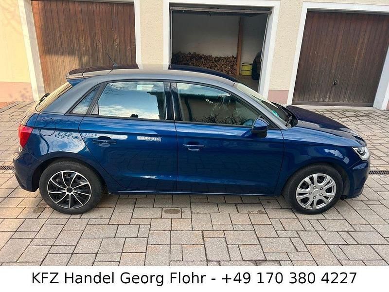 Gebraucht Audi A1 Sportback Basis 116 PS (85 kW) 2017 Blau Kleinwagen