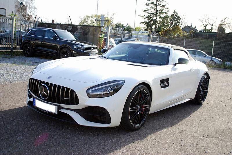 Weiß Gebraucht 2020 Mercedes AMG GT C AMG Coupé | 132.800 € (Teuer) - Bild 1/4