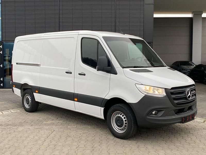 Neu Mercedes Sprinter 150 PS (110 kW) 2026 Weiß Van