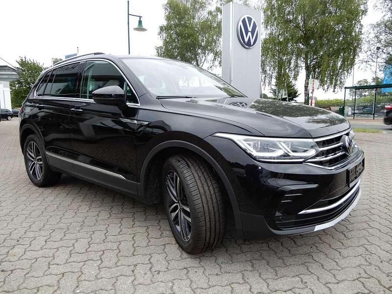 Gebraucht VW Tiguan Elegance 150 PS (110 kW) 2023 Schwarz SUV
