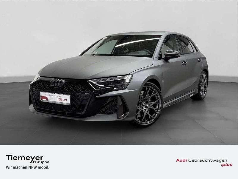 Grau Gebraucht 2025 Audi RS3 Sportback Sport Kleinwagen | 69.440 € (Fairer Preis) - Bild 1/4