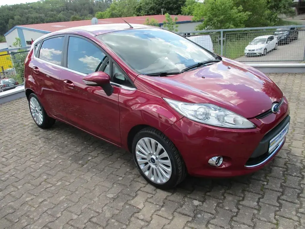 Gebraucht Ford Fiesta Titanium 82 PS (60 kW) 2009 Violett Limousine