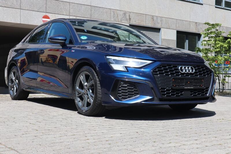 Blau Gebraucht 2021 Audi A3 S-Line Limousine | 20.900 € (Fairer Preis) - Bild 1/4