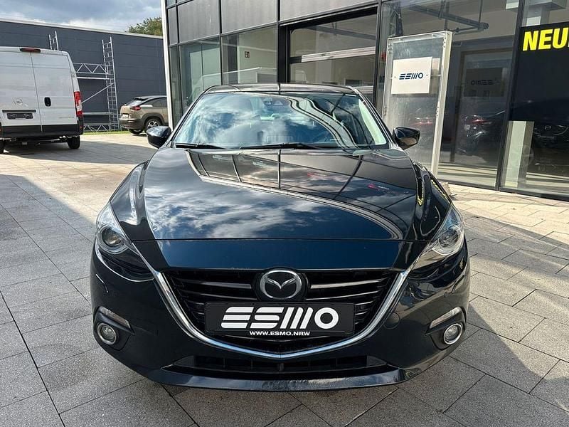 Schwarz Gebraucht 2016 Mazda 3 Limousine | 7.900 € (Guter Preis) - Bild 1/4