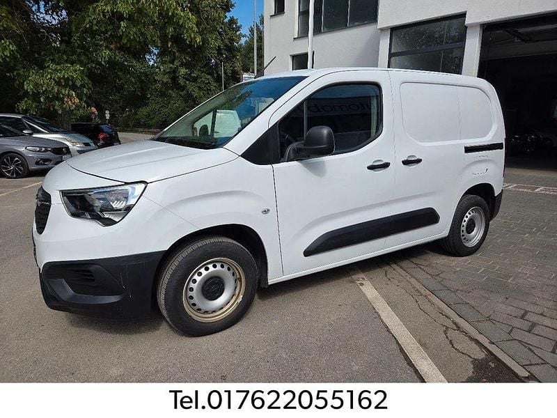 Jade weiss/arktis weiss Gebraucht 2019 Opel Combo Selection Van / Kleinbus | 10.490 € (Guter Preis) - Bild 1/4