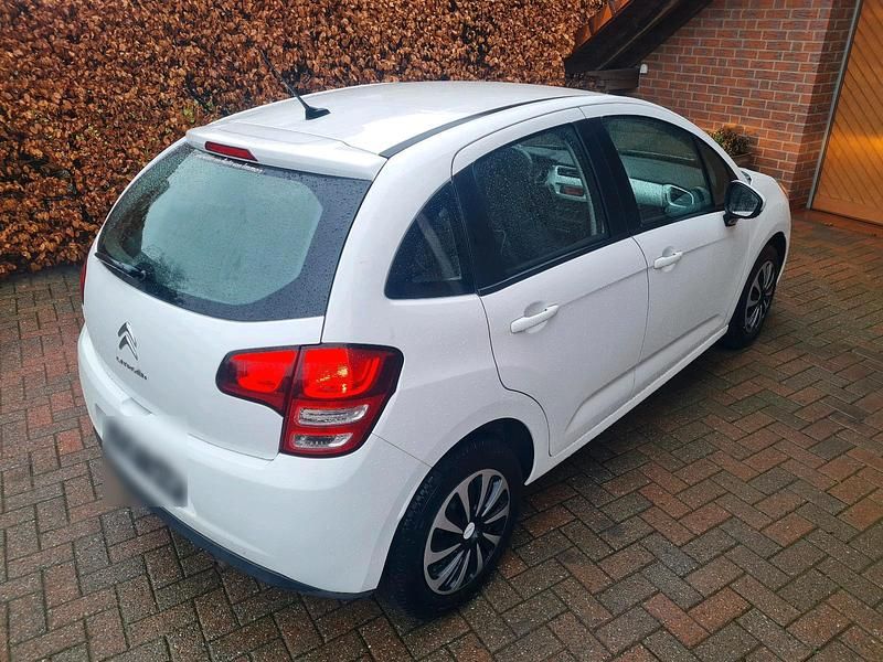 Gebraucht Citroën C3 73 PS (53 kW) 2011 Weiß Kleinwagen