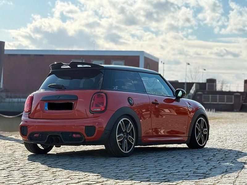 Usata Mini John Cooper Works 285 CV (209 kW) 2019 Arancione Utilitaria