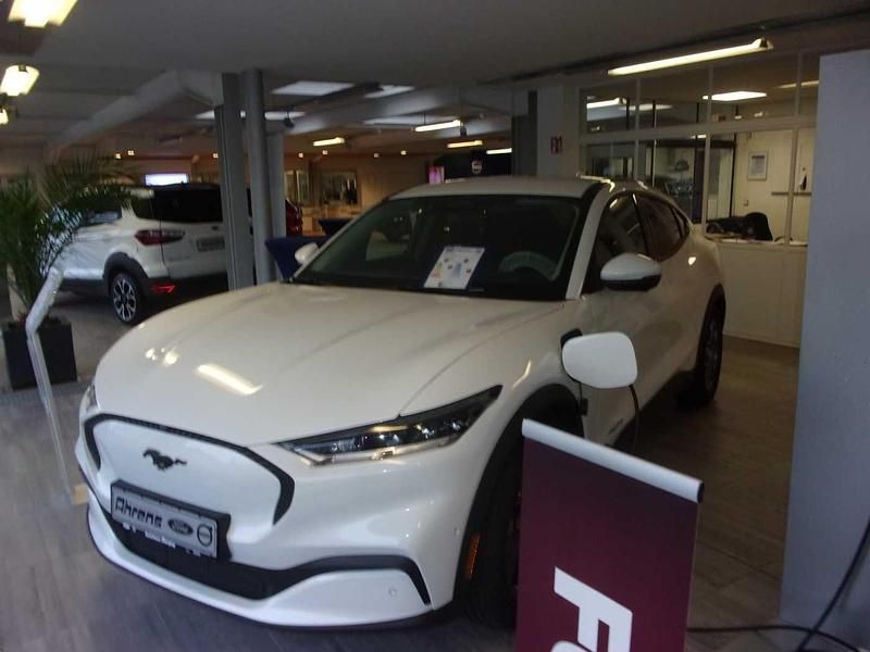 Diverse metallic Gebraucht 2022 Ford Mustang Mach-E Basis SUV | 32.870 € (Guter Preis) - Bild 1/1