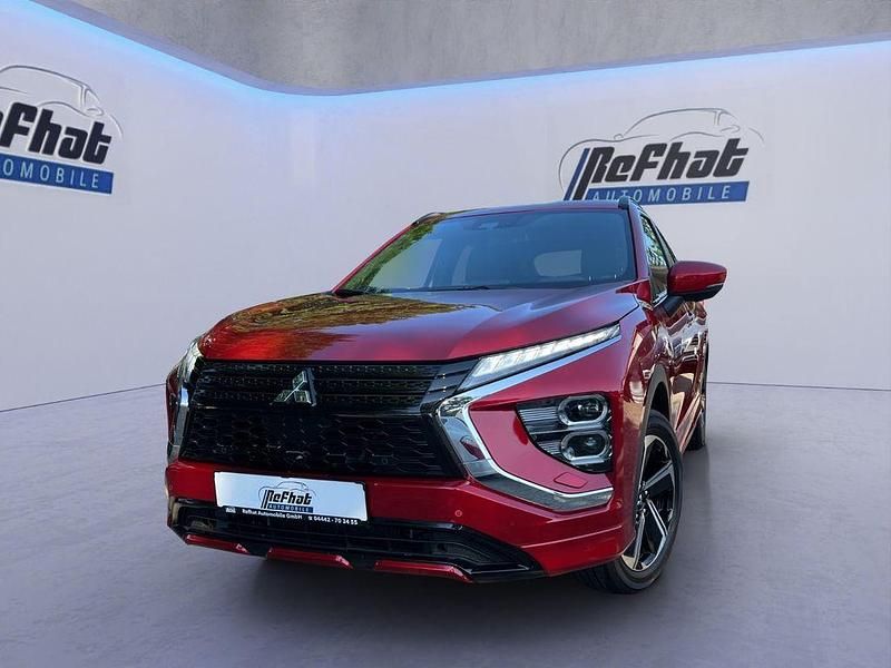 Rot Gebraucht 2022 Mitsubishi Eclipse Cross Plus SUV | 19.900 € (Superpreis) - Bild 1/4