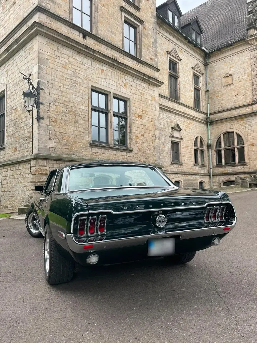 Gebraucht Ford V8 200 PS (147 kW) 1968 Grün Coupé