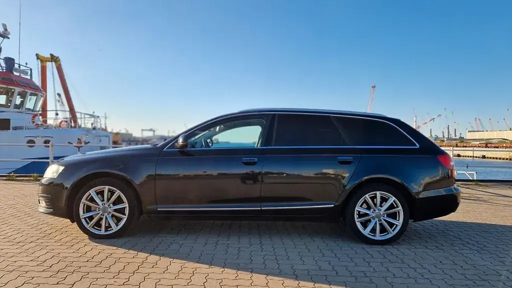 Używany Audi A6 Ambiente 240 KM (176 kW) 2011 Czarny Kombi
