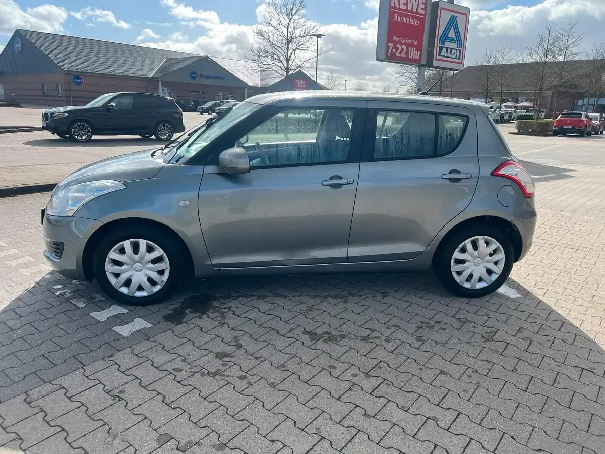 Gebraucht Suzuki Swift 94 PS (69 kW) 2011 Silber Kleinwagen