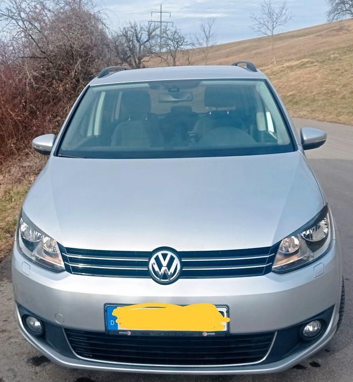 Gebraucht VW Touran Comfortline 105 PS (77 kW) 2013 Silber Van / Kleinbus