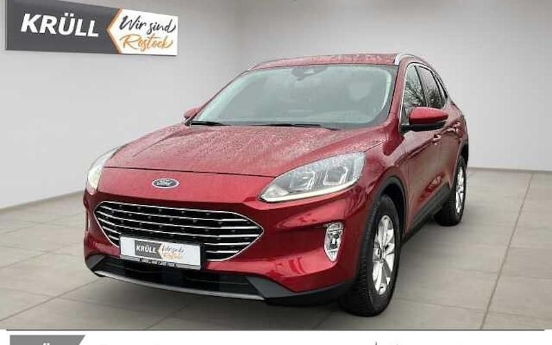 Gebraucht Ford Kuga Titanium 120 PS (88 kW) 2021 Rot SUV