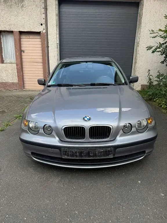 Gebraucht BMW 316 116 PS (85 kW) 2004 Silber Limousine