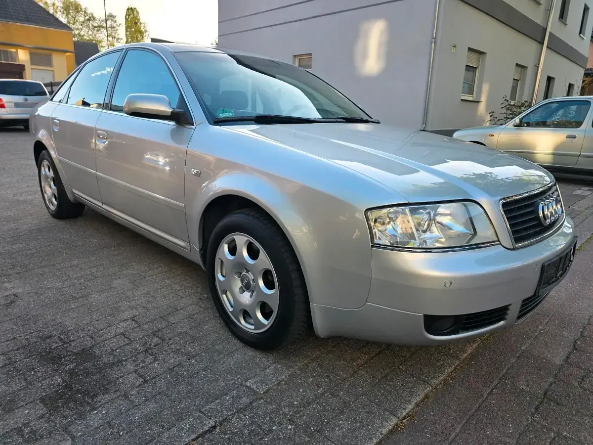 Second-hand Audi A6 170 CP (125 kW) 2003 Argintiu Berlinǎ