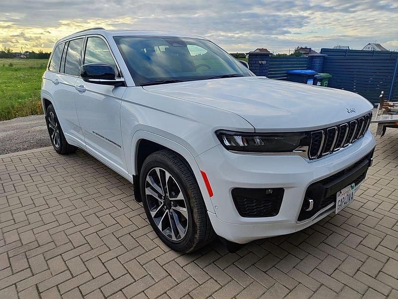 Weiß Gebraucht 2022 Jeep Grand Cherokee Overland SUV | 49.900 € (Guter Preis) - Bild 1/4