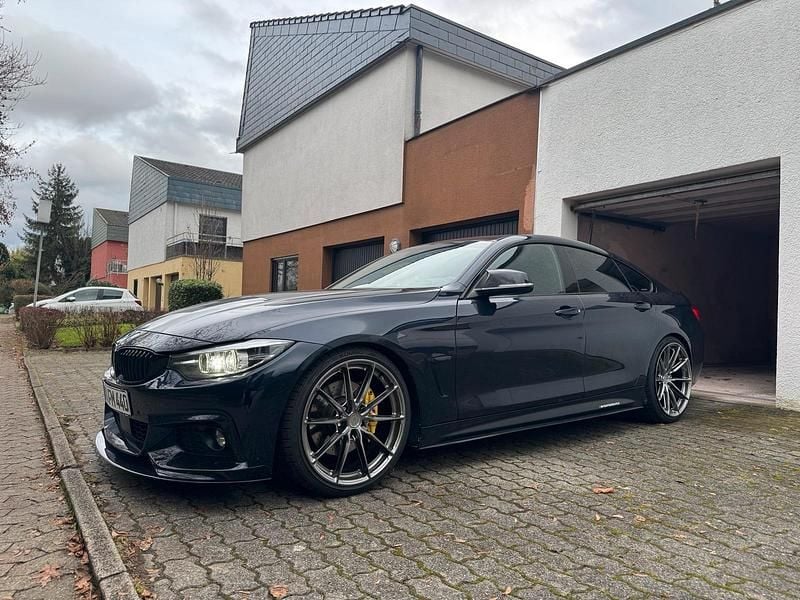Blau Gebraucht 2018 BMW 440 M Performance Coupé | 31.900 € (Fairer Preis) - Bild 1/4