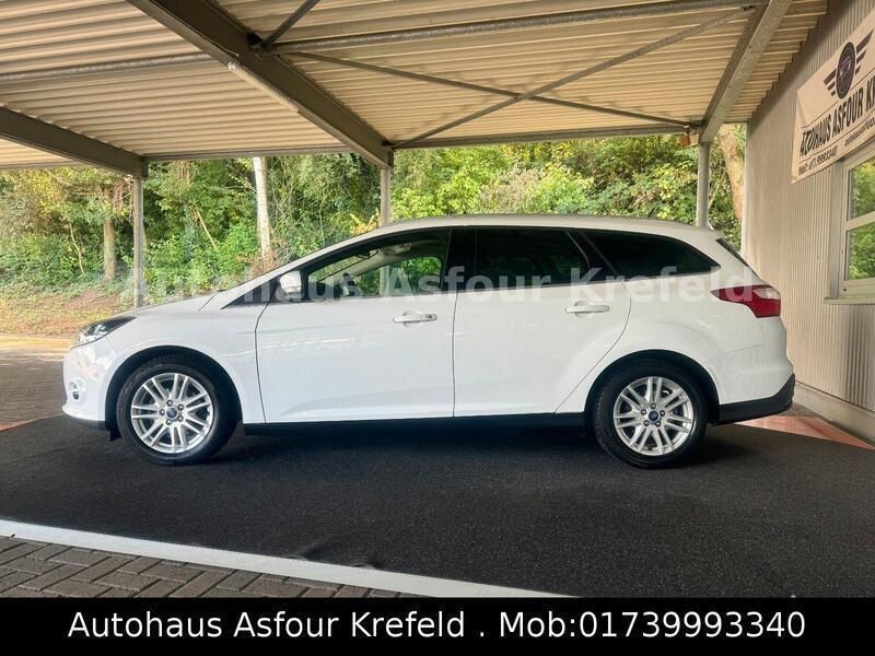Gebraucht Ford Focus Titanium 125 PS (91 kW) 2014 Weiß Kombi