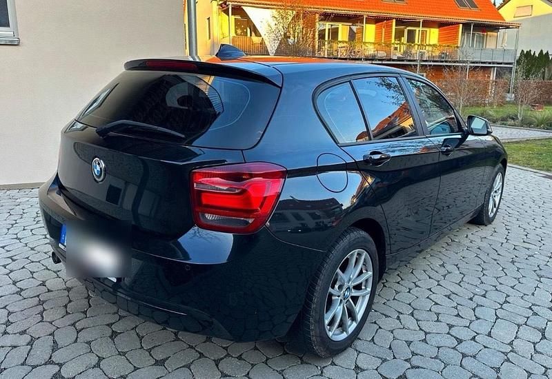 Gebraucht BMW 118 143 PS (105 kW) 2014 Schwarz Kleinwagen