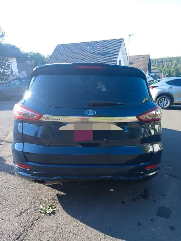 Używany Ford S-MAX ST-Line 190 KM (139 kW) 2019 Niebieski Minivan