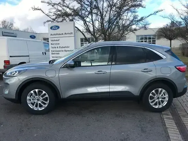 Second-hand Ford Kuga Titanium X 224 CP (164 kW) 2024 Argintiu SUV