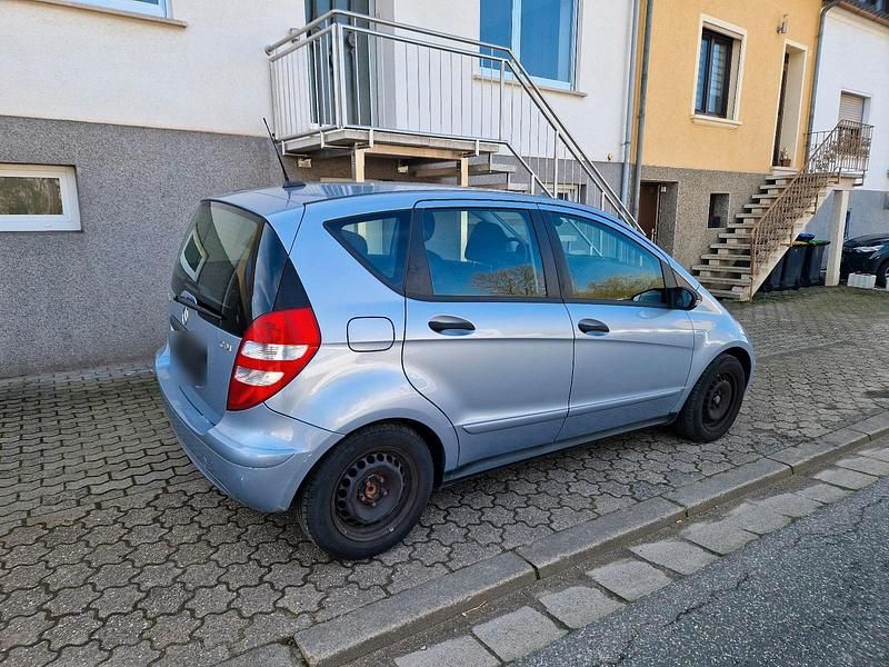 Gebraucht Mercedes A180 109 PS (80 kW) 2007 Blau Kleinwagen