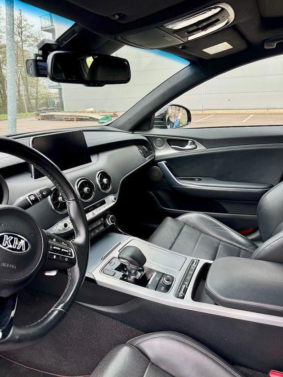Gebraucht Kia Stinger GT 366 PS (269 kW) 2019 Schwarz Kleinwagen