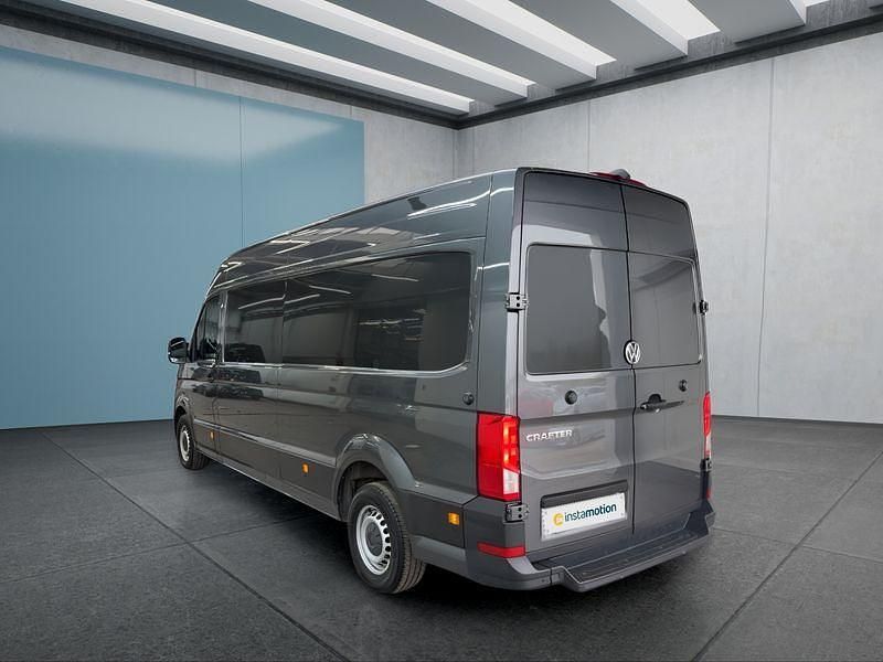 Gebraucht VW Crafter 177 PS (130 kW) 2021 Grau Van