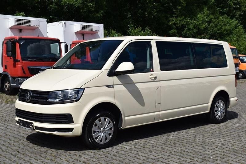 Gebraucht VW Caravelle Comfortline 150 PS (110 kW) 2018 Gelb Van / Kleinbus