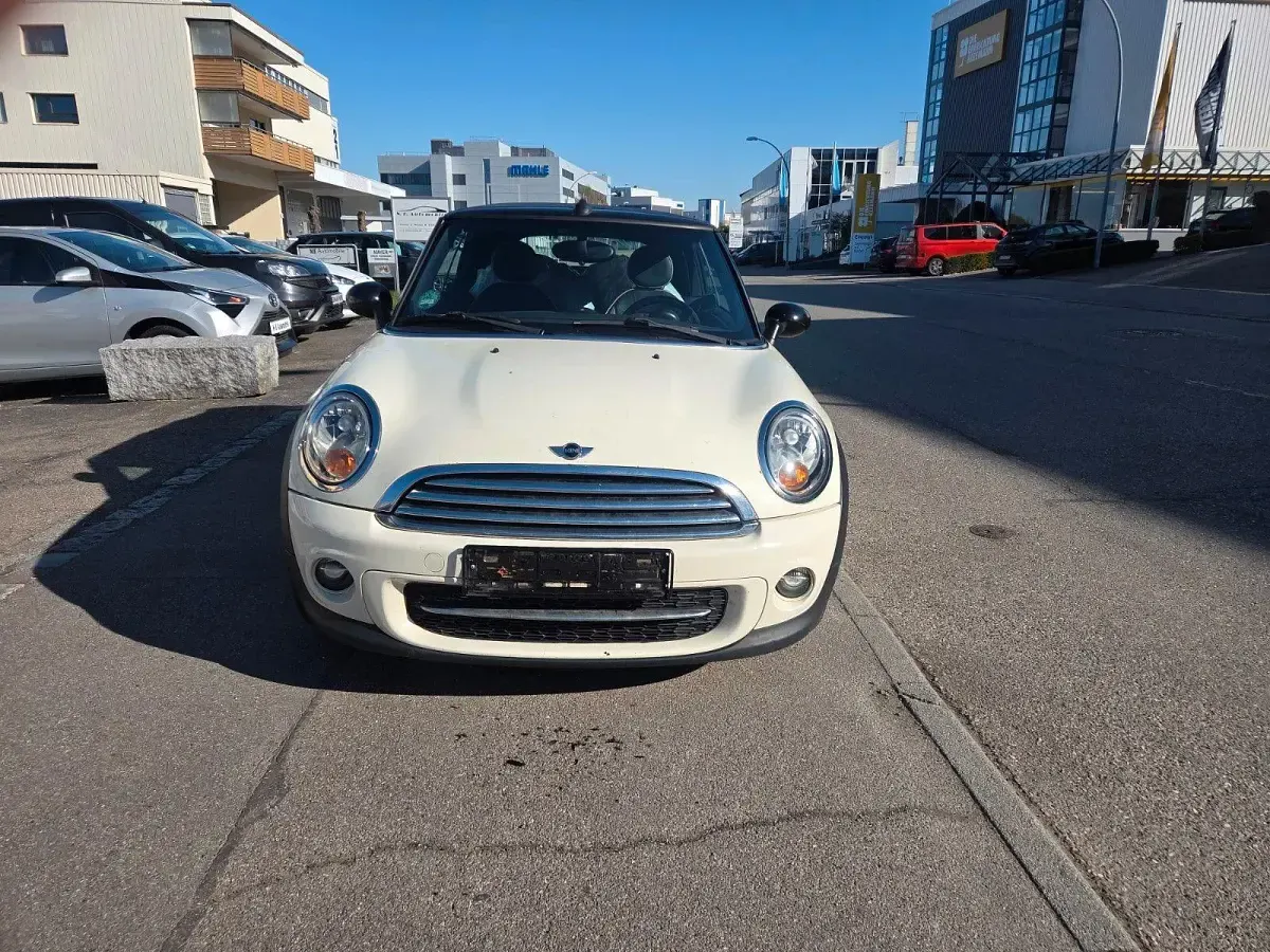 Second-hand Mini Cooper D Cabriolet 111 CP (81 kW) 2011 Alb Cabrio