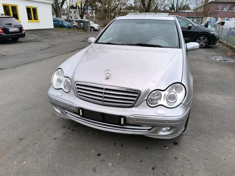 Gebraucht Mercedes C230 192 PS (141 kW) 2004 Silber Limousine