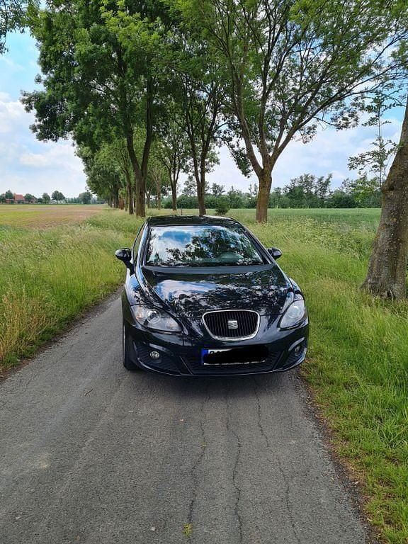 Gebraucht Seat Leon Style 160 PS (117 kW) 2010 Schwarz Kleinwagen