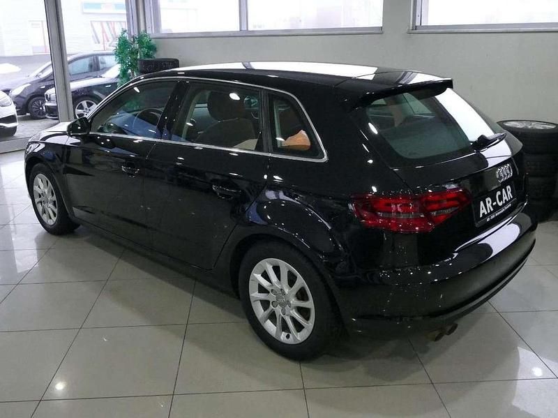 Gebraucht Audi A3 Attraction 125 PS (91 kW) 2016 Schwarz Limousine